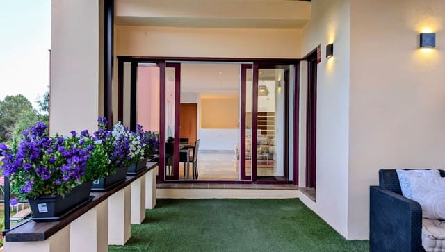 Chalet de 4 habitaciones en Benahavís en venta con piscina garaje - 650.000 € (Ref: 9331644)