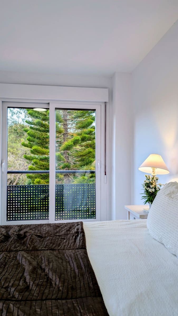 Chalet de 4 habitaciones en Benahavís en venta con piscina garaje - 650.000 € (Ref: 9331644)