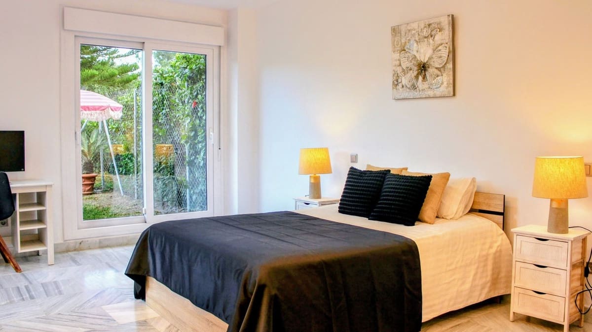 Chalet de 4 habitaciones en Benahavís en venta con piscina garaje - 650.000 € (Ref: 9331644)