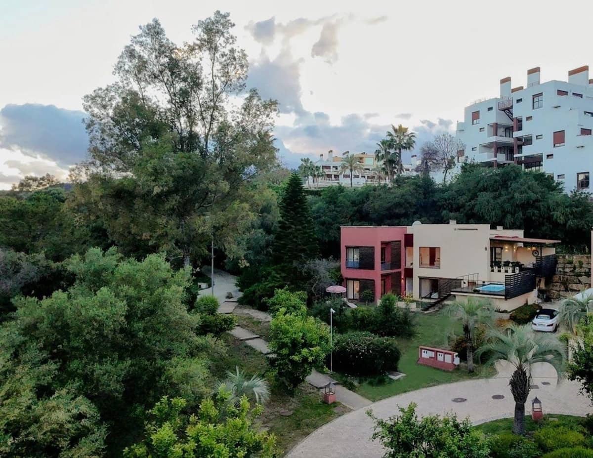 Chalet de 4 habitaciones en Benahavís en venta con piscina garaje - 650.000 € (Ref: 9331644)