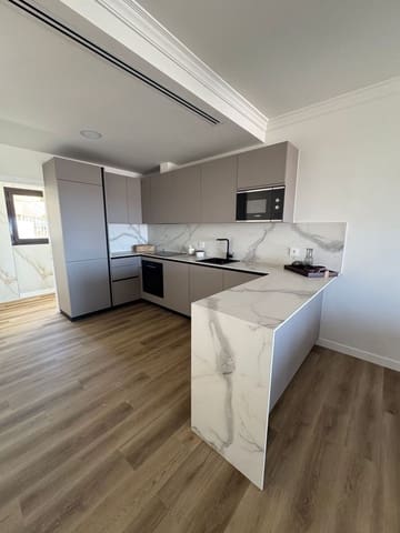 3 bedroom Townhouse for sale in Estepona with pool garage - € 470,250 (Ref: 9331650)