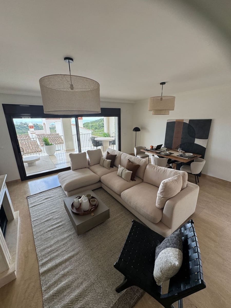 3 bedroom Townhouse for sale in Estepona with pool garage - € 470,250 (Ref: 9331650)