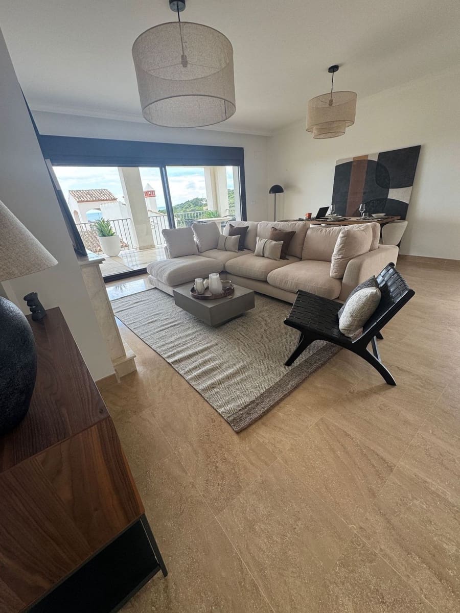 3 bedroom Townhouse for sale in Estepona with pool garage - € 470,250 (Ref: 9331650)