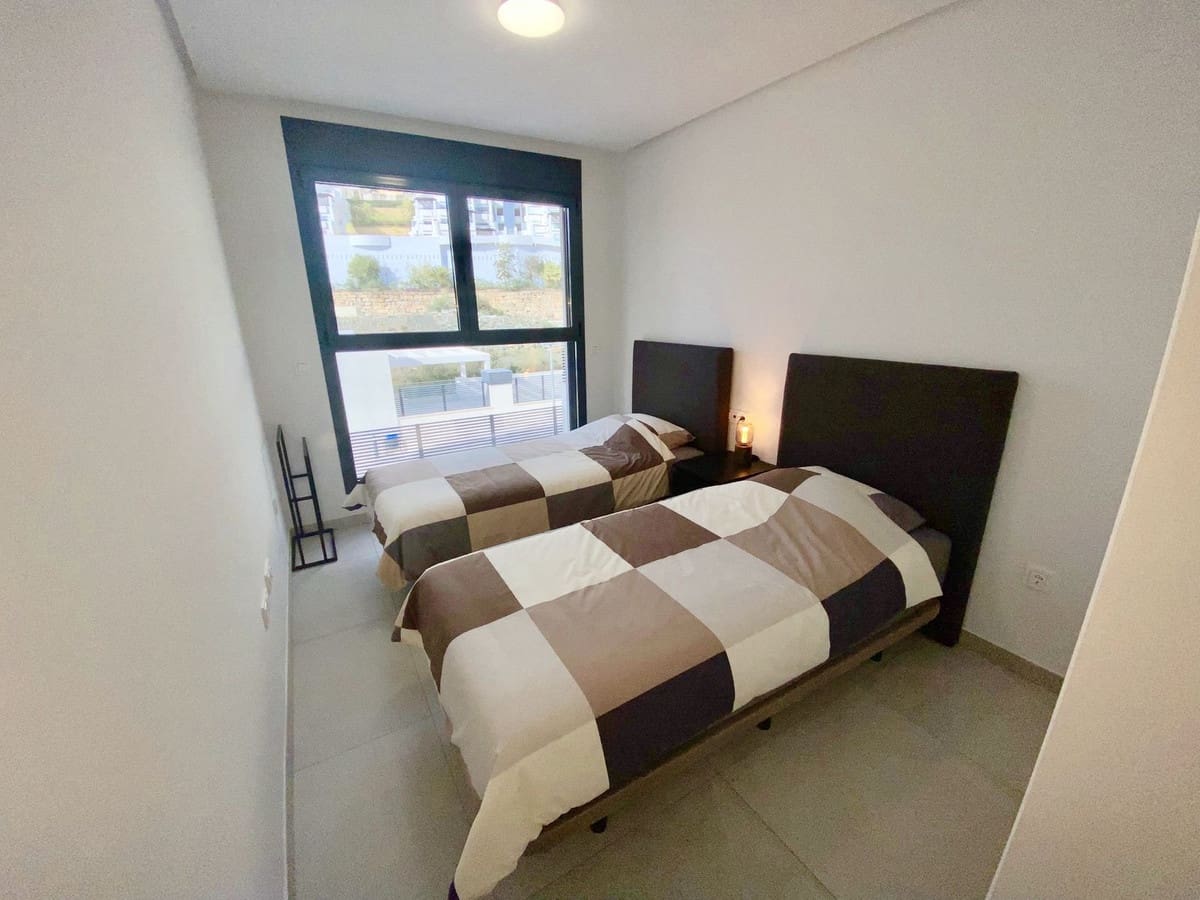 4 bedroom Apartment for sale in Benahavis with pool garage - € 795,000 (Ref: 9331682)