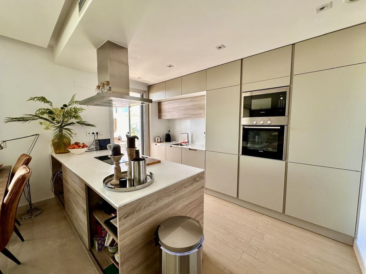 3 bedroom Apartment for sale in Benahavis with pool garage - € 739,000 (Ref: 9331686)