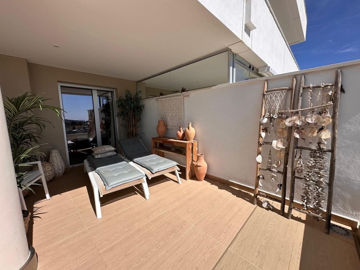 3 bedroom Apartment for sale in Benahavis with pool garage - € 739,000 (Ref: 9331686)