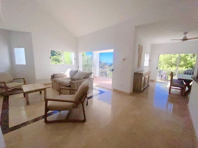 3 bedroom Townhouse for sale in Istán with pool garage - € 449,000 (Ref: 9331700)