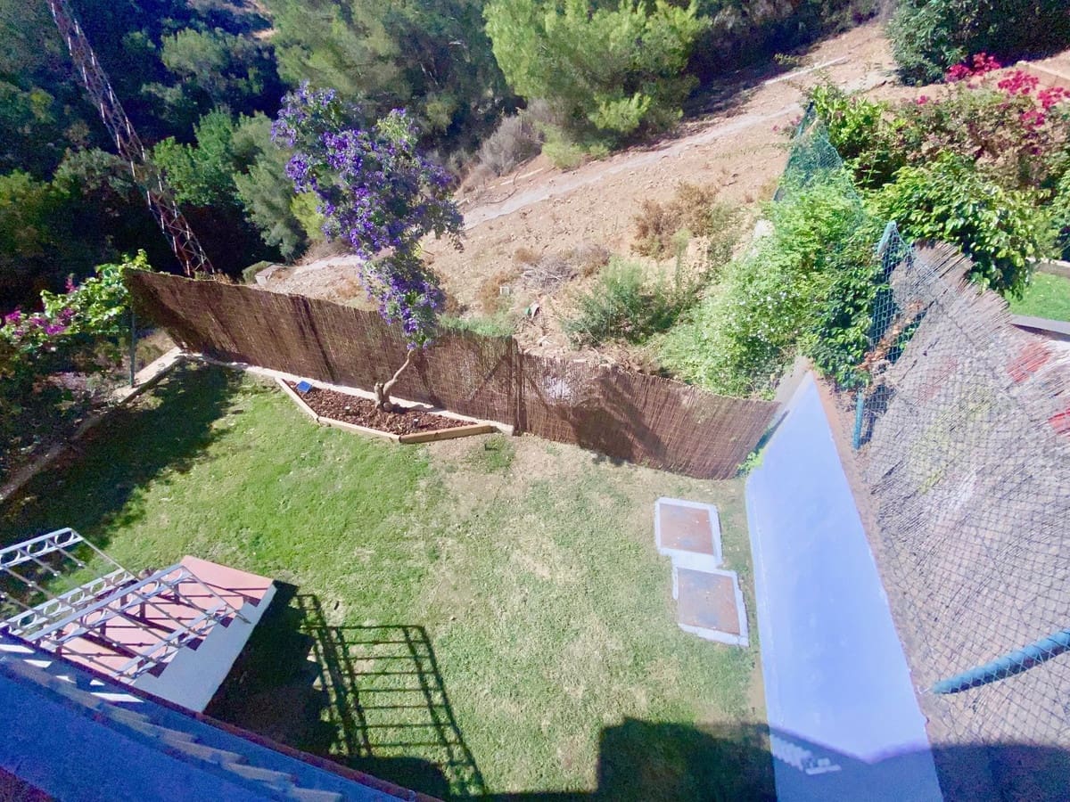 3 sovrum Hus till salu i Istan med pool garage - 449 000 € (Ref: 9331700)