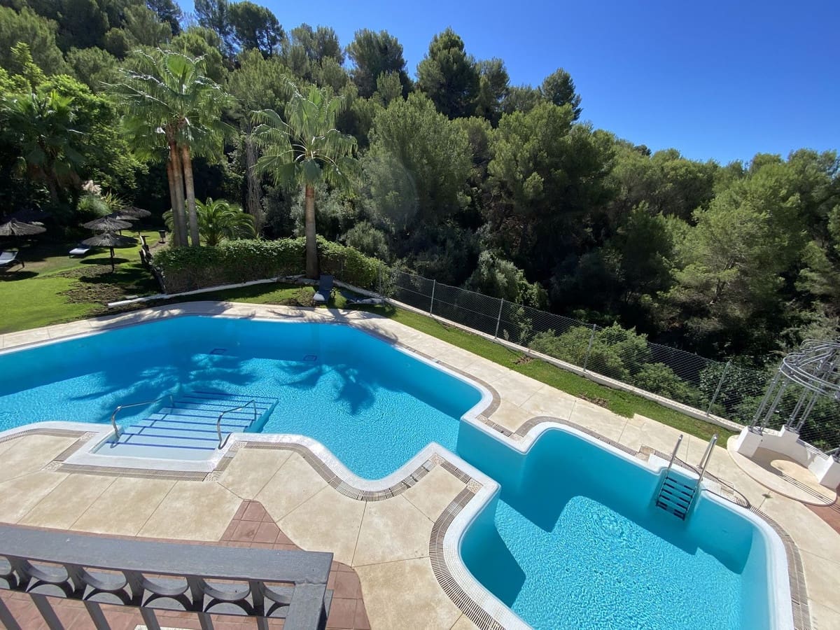 3 sovrum Hus till salu i Istan med pool garage - 449 000 € (Ref: 9331700)