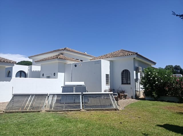 6 soverom Villa til salgs i Chiclana de la Frontera med svømmebasseng garasje - € 1 250 000 (Ref: 10120753)