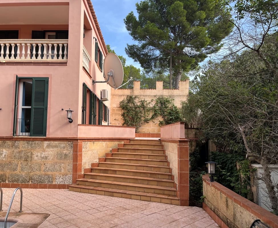 4 bedroom Villa for sale in Palma de Mallorca with pool garage - € 3,750,000 (Ref: 10120754)
