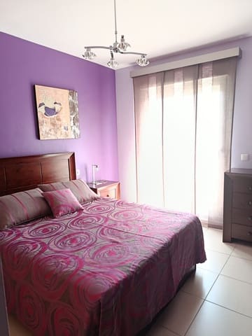 Apartamento de 3 habitaciones en Torre del Mar, Vélez-Málaga en alquiler vacacional - 250 € (Ref: 10182368)