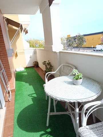 Apartamento de 3 habitaciones en Torre del Mar, Vélez-Málaga en alquiler vacacional - 250 € (Ref: 10182368)