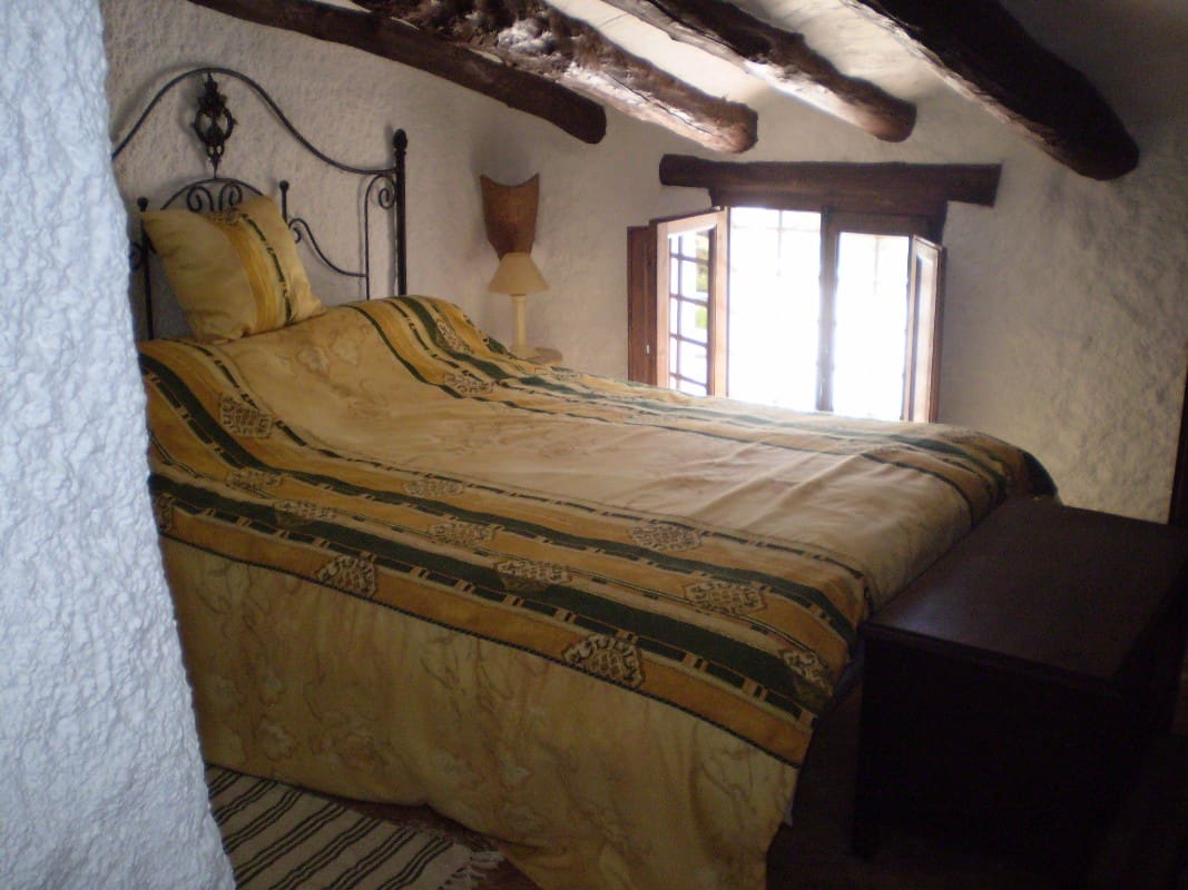 3 soverom Finca/Herregård til leie i Huescar med garasje - € 500 (Ref: 2728301)