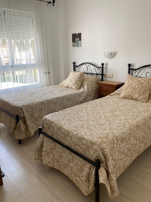 3 quarto Moradia para arrendamento para férias em Vera com piscina Garagem - 700 € (Ref: 2728507)