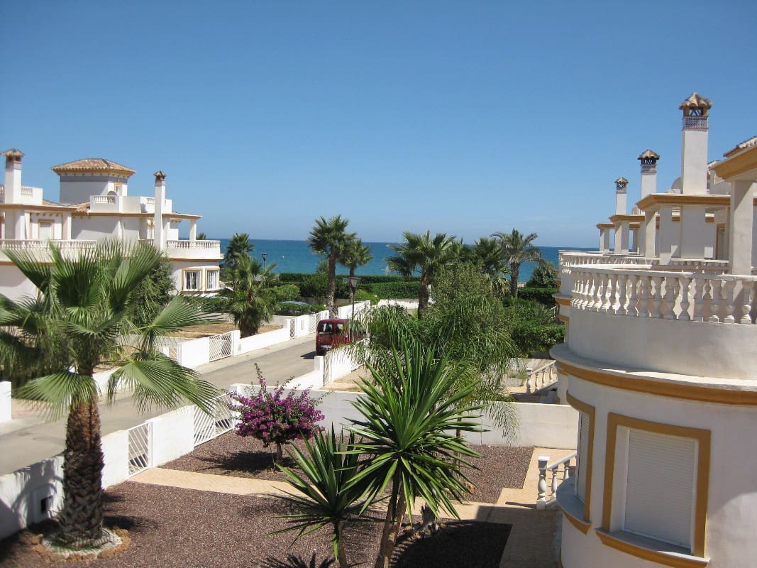 3 soveværelse Villa til leje i Vera med swimmingpool garage - € 800 (Ref: 3086691)