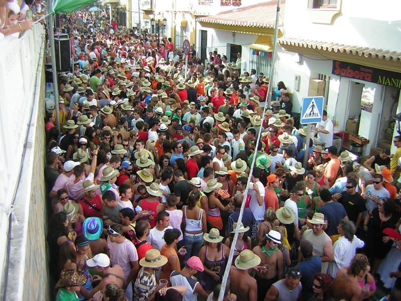 3 soverom Leilighet til salgs i San Luis de Sabinillas med svømmebasseng garasje - € 400 (Ref: 3086819)