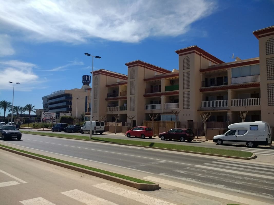 2 bedroom Apartment for rent in San Pedro del Pinatar with garage €