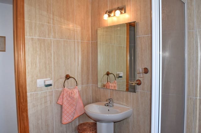 2 soverom Leilighet til leie i Pruna med svømmebasseng garasje - € 795 (Ref: 4149324)