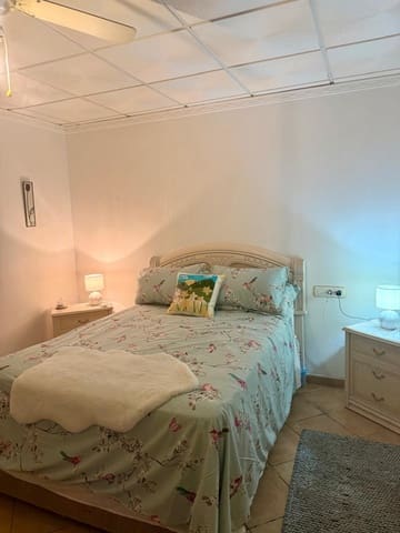 5 soveværelse Finca/Landehus til salg i Villena med swimmingpool garage - € 250.000 (Ref: 4201285)