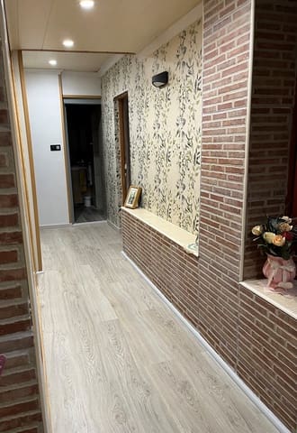 5 soveværelse Finca/Landehus til salg i Villena med swimmingpool garage - € 250.000 (Ref: 4201285)