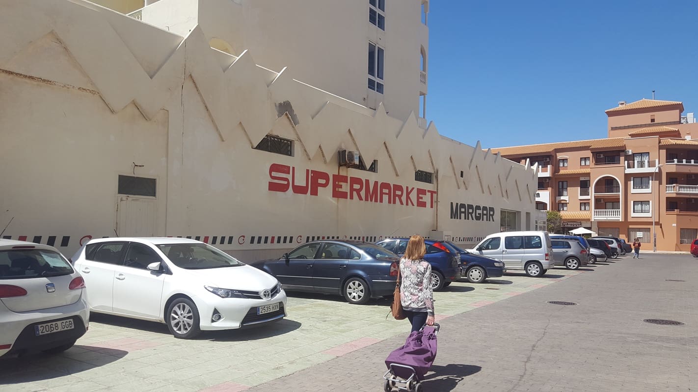   1 soveværelse   feriePenthouse i Roquetas de Mar   med   swimmingpool   - € 225 (Ref: 4401566)