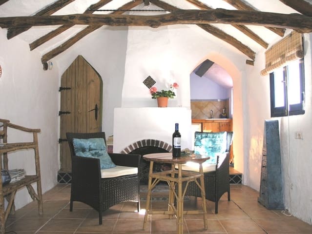 1 bedroom Finca/Country House for rent in Casares with pool garage - € 995 (Ref: 4777255)