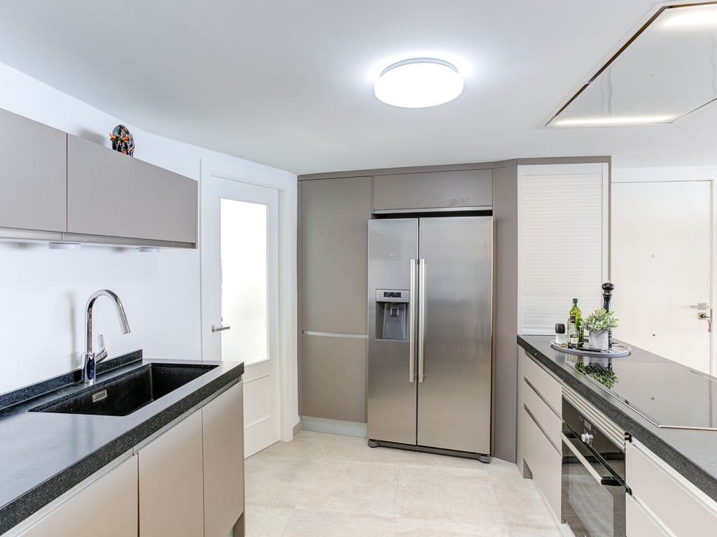 3 bedroom Apartment for rent in Alicante / Alacant city - € 2,400 (Ref: 4824682)