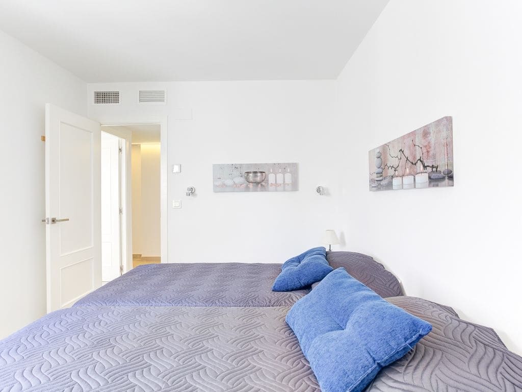 3 bedroom Apartment for rent in Alicante / Alacant city - € 2,400 (Ref: 4824682)