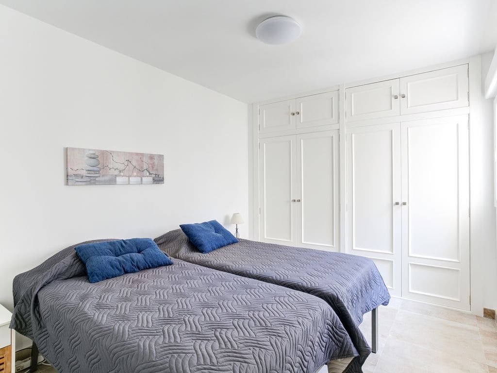 3 bedroom Apartment for rent in Alicante / Alacant city - € 2,400 (Ref: 4824682)