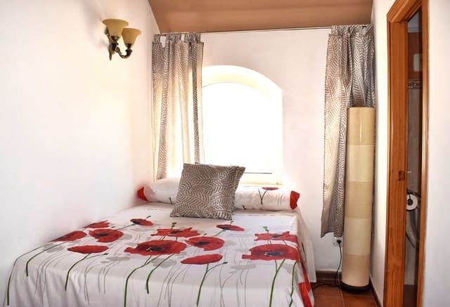 2 bedroom Villa for rent in Pruna with pool garage - € 845 (Ref: 6249204)