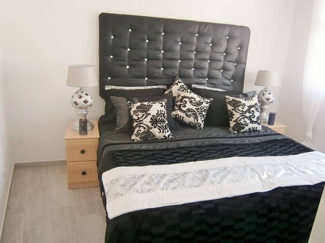 2 bedroom Townhouse for sale in Pruna with garage - € 75,000 (Ref: 6602771)