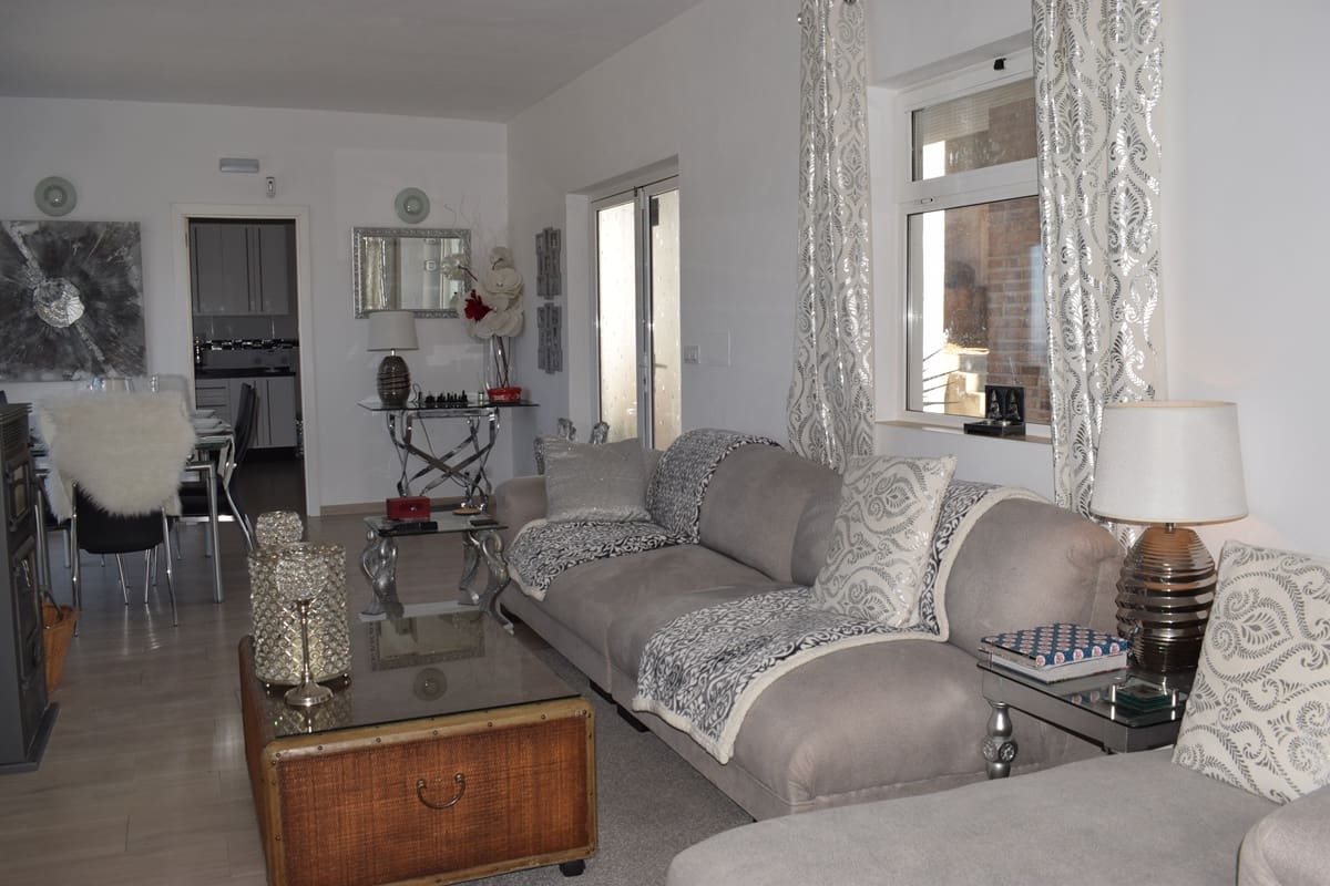 10 soveværelse Finca/Landehus til salg i Pruna med swimmingpool garage - € 1.500.000 (Ref: 7555908)