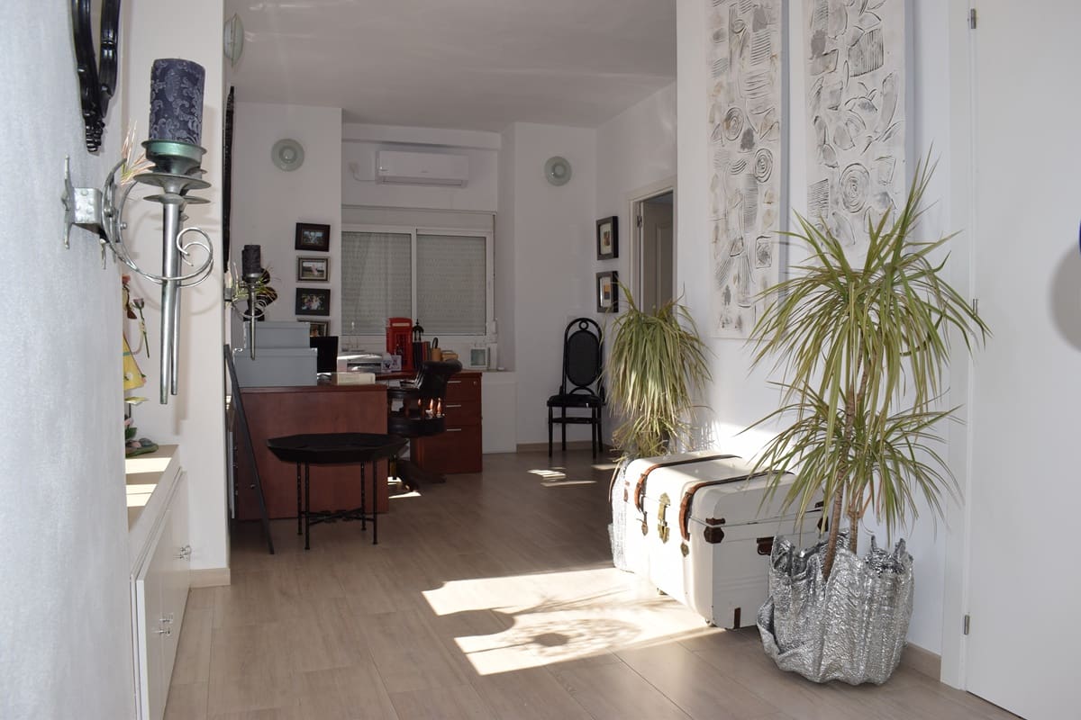 10 soveværelse Finca/Landehus til salg i Pruna med swimmingpool garage - € 1.500.000 (Ref: 7555908)