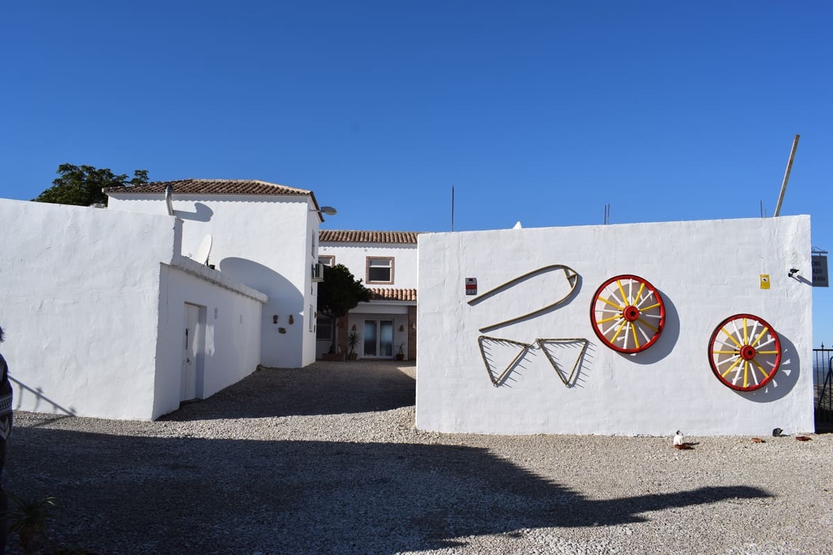 10 soveværelse Finca/Landehus til salg i Pruna med swimmingpool garage - € 1.500.000 (Ref: 7555908)