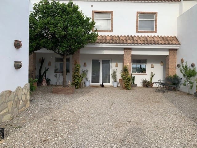 10 soveværelse Finca/Landehus til salg i Pruna med swimmingpool garage - € 1.500.000 (Ref: 7555908)