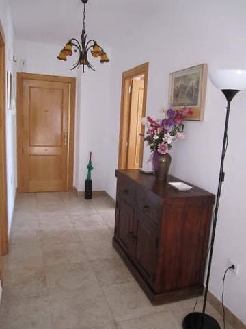 2 makuuhuone Kattohuoneisto vuokrattavana paikassa Fuengirola mukana uima-altaan 
autotalli - 2 200 € (Ref: 8875908)