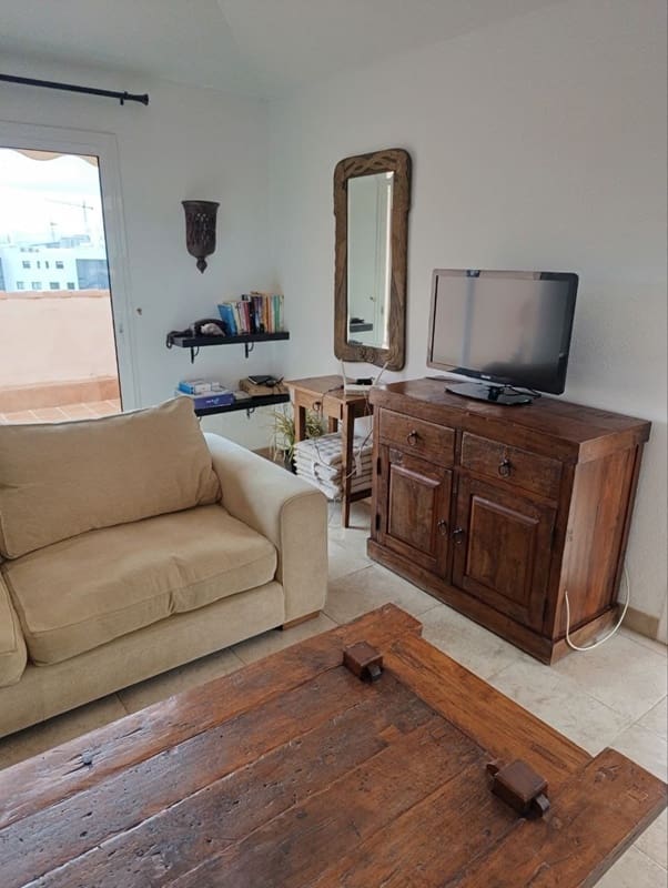 2 soverom Penthouse til leie i Fuengirola med svømmebasseng garasje - € 2 200 (Ref: 8875908)
