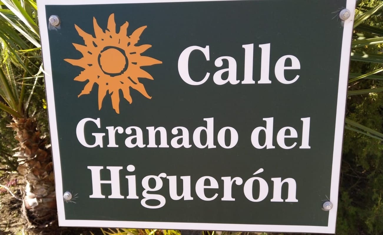 2 soverom Penthouse til leie i Fuengirola med svømmebasseng garasje - € 2 200 (Ref: 8875908)