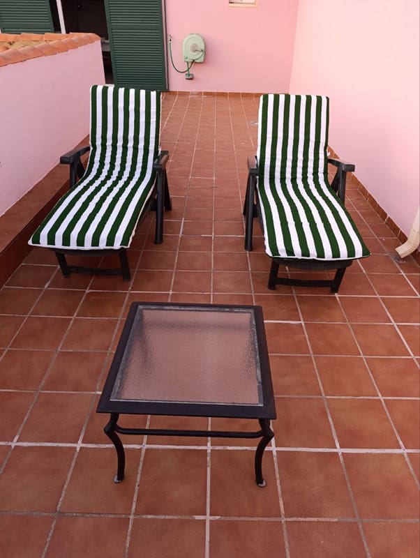 2 bedroom Penthouse for rent in Fuengirola with pool garage - € 2,500 (Ref: 8875908)