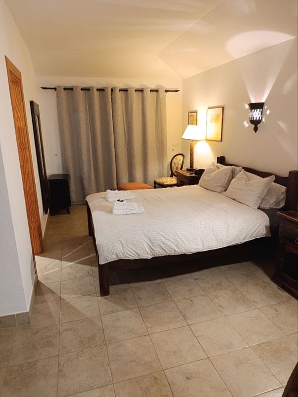 2 bedroom Penthouse for rent in Fuengirola with pool garage - € 2,500 (Ref: 8875908)