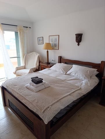 2 bedroom Penthouse for rent in Fuengirola with pool garage - € 2,500 (Ref: 8875908)