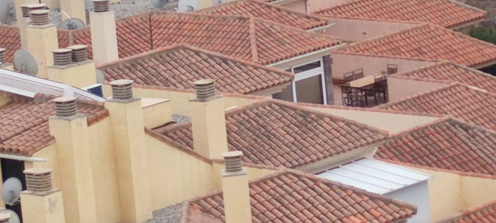 2 bedroom Penthouse for rent in Fuengirola with pool garage - € 2,500 (Ref: 8875908)