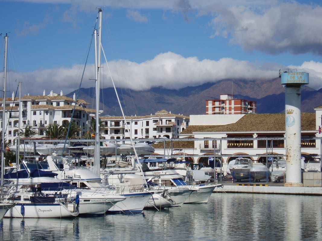 1 bedroom Apartment for holiday rental in Manilva with pool garage - € 210 (Ref: 8940035)