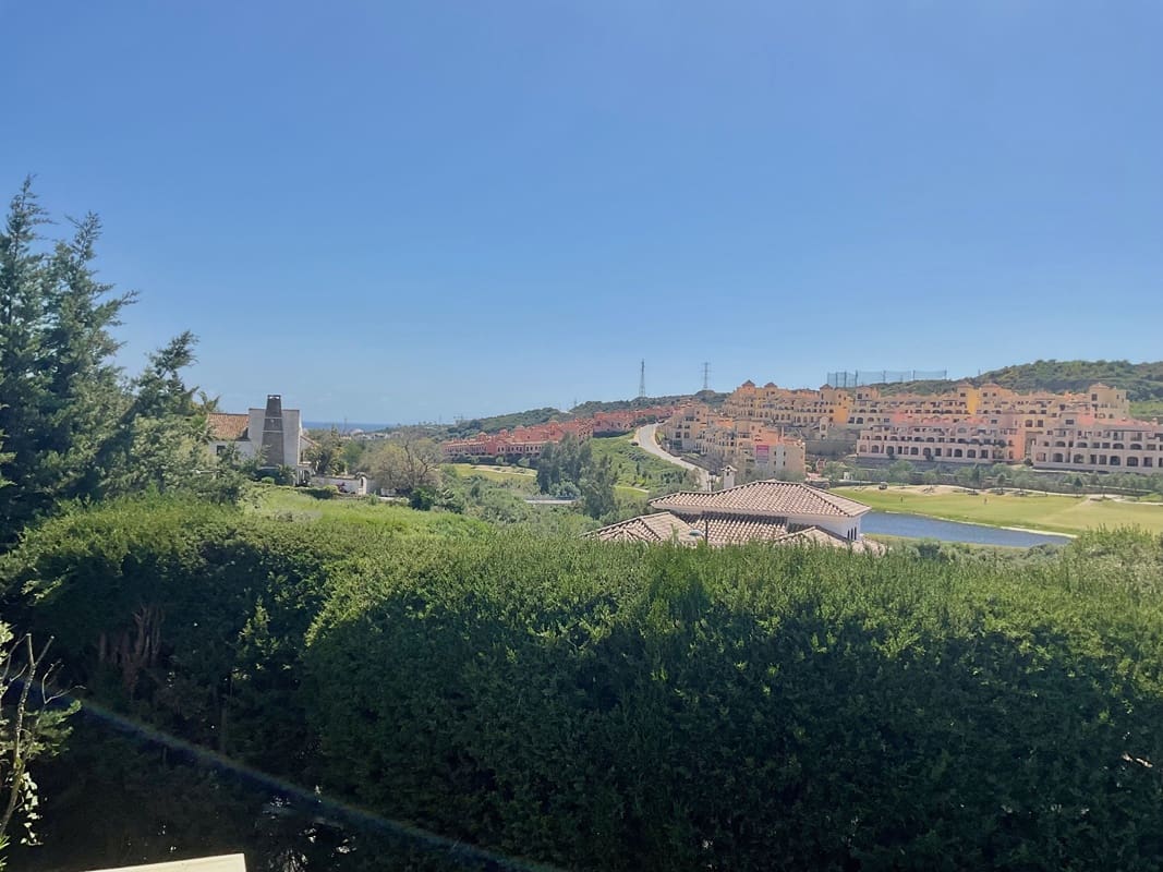 2 soveværelse Bungalow til salg i Estepona med swimmingpool - € 450.000 (Ref: 8994159)