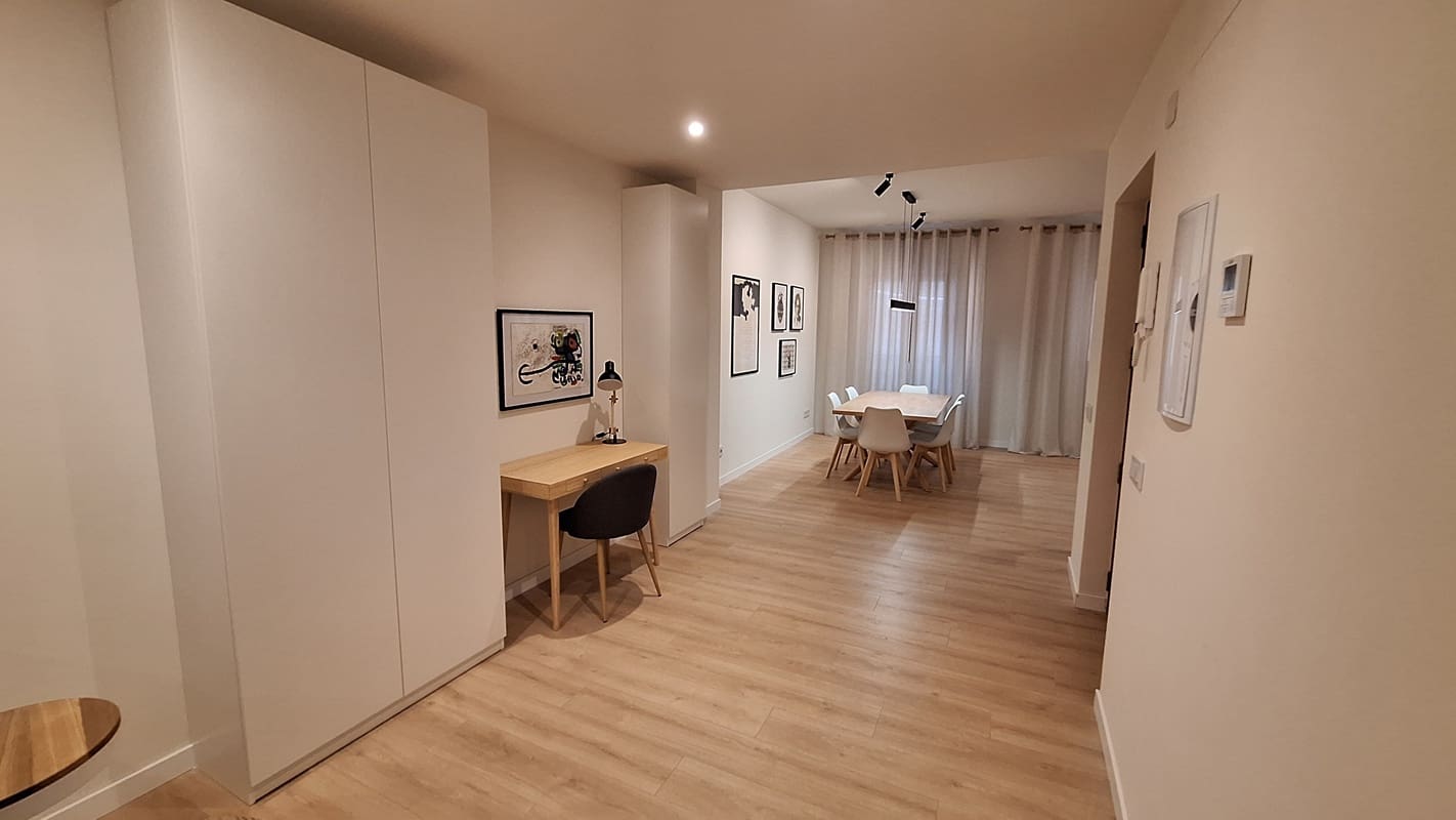 2 bedroom Apartment for rent in Palma de Mallorca - € 3,000 (Ref: 9037650)