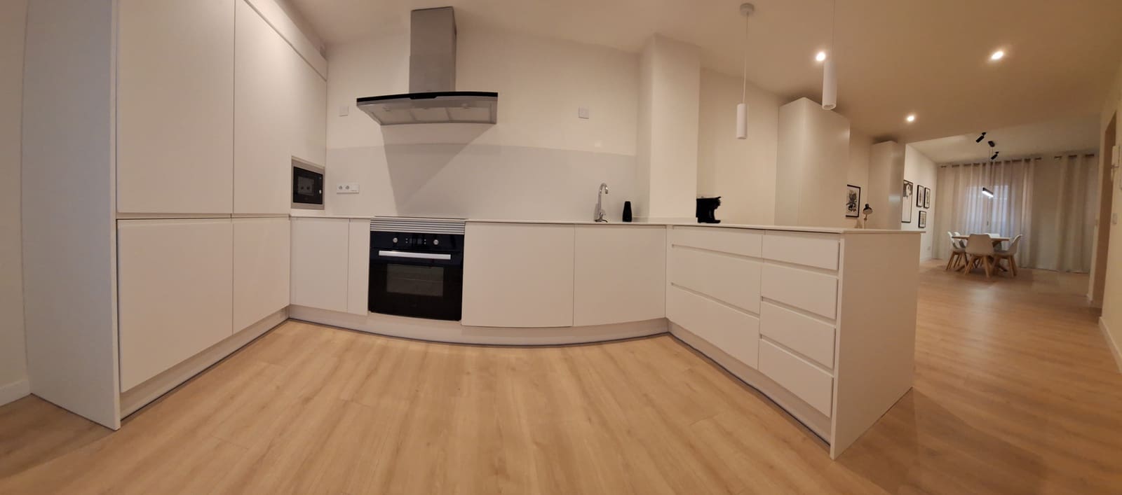 2 bedroom Apartment for rent in Palma de Mallorca - € 3,000 (Ref: 9037650)