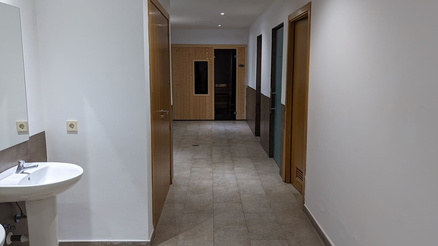 2 soverom Leilighet til salgs i New Golden Mile med svømmebasseng garasje - € 380 000 (Ref: 9247883)