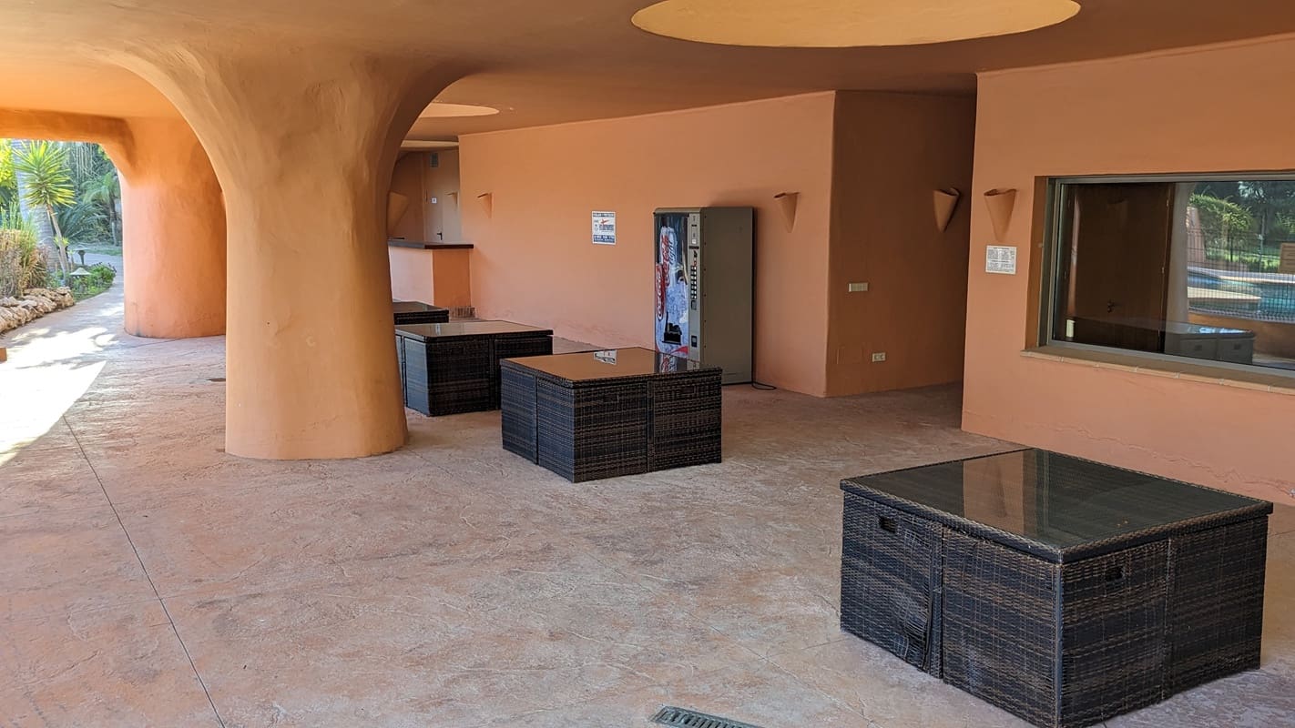 2 soverom Leilighet til salgs i New Golden Mile med svømmebasseng garasje - € 380 000 (Ref: 9247883)