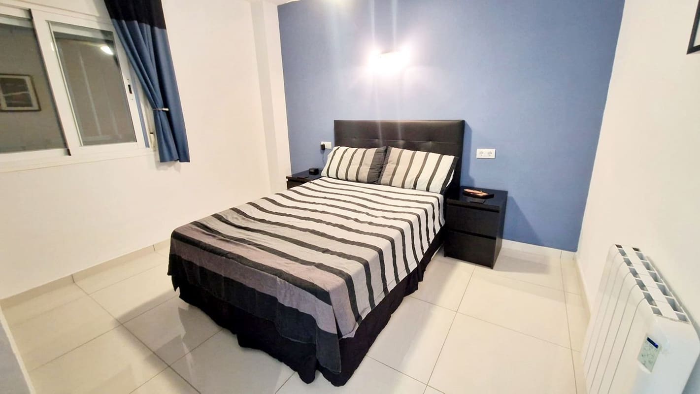 2 makuuhuone Huoneisto myytävänä paikassa Fuengirola mukana uima-altaan - 399 000 € (Ref: 9251652)